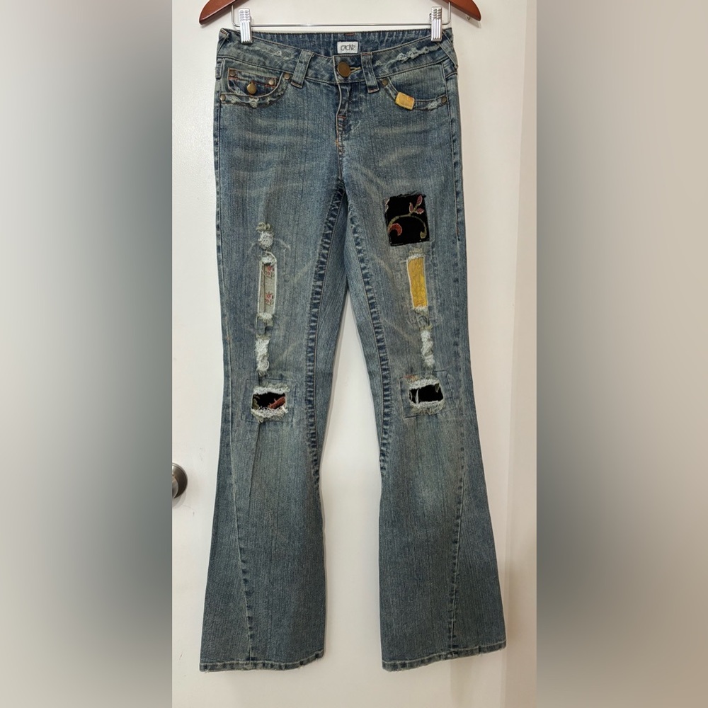 Cache Y2K Women Distressed Patchwork Boho Festival Low Rise Flare Jeans Size 2